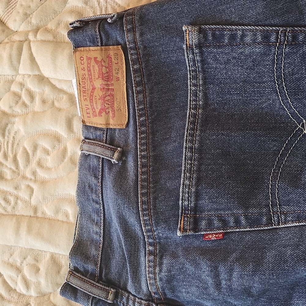 Levis Mens jeans 550 size 42x29